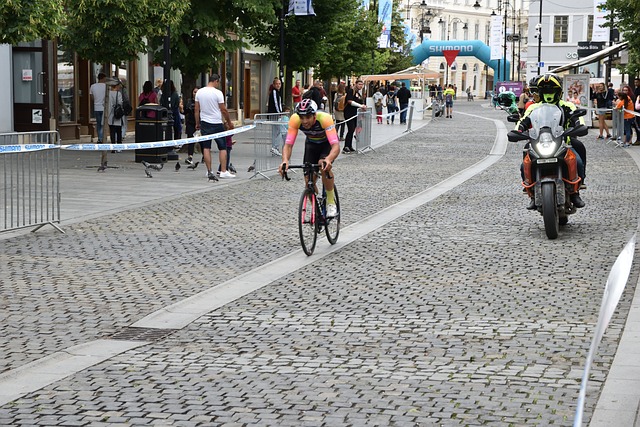 爭日益激烈 爭日益激烈